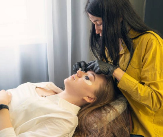 eyelash-tint-service