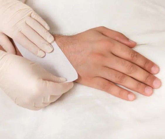 hand-waxing-for-male